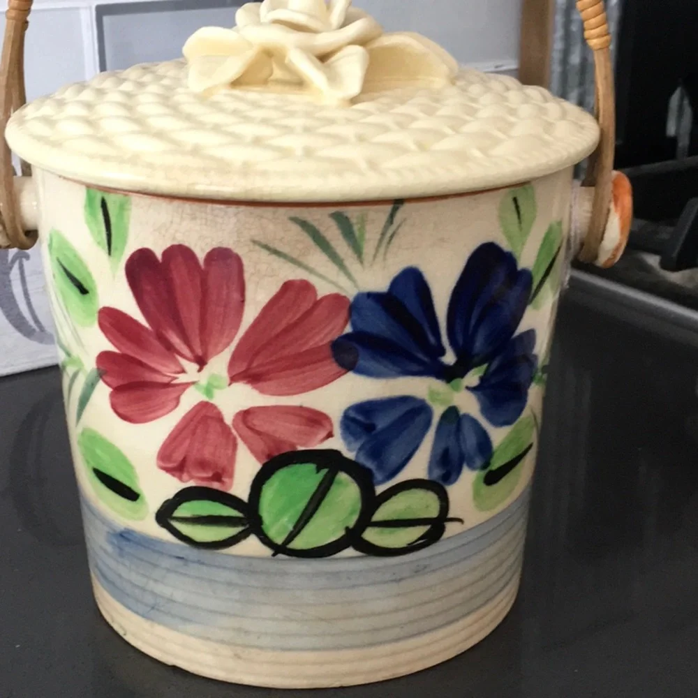 Vintage Biscuit/Cookie Jar with lid and handle